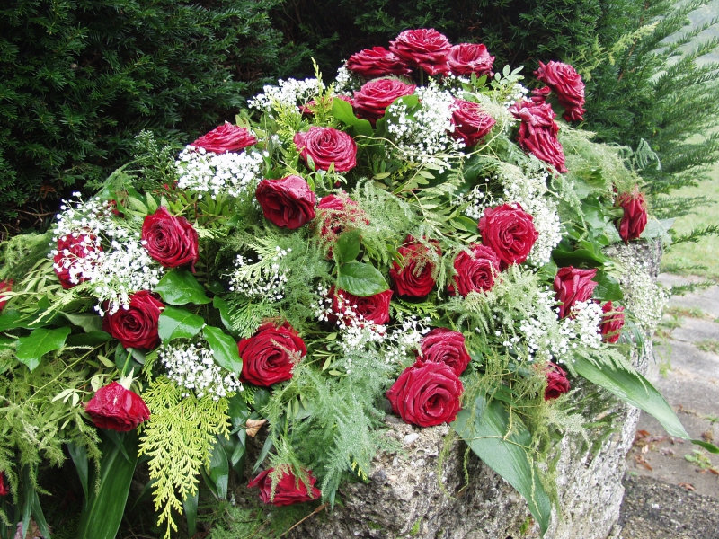 funeraire-CORRENS-min_roses-61203